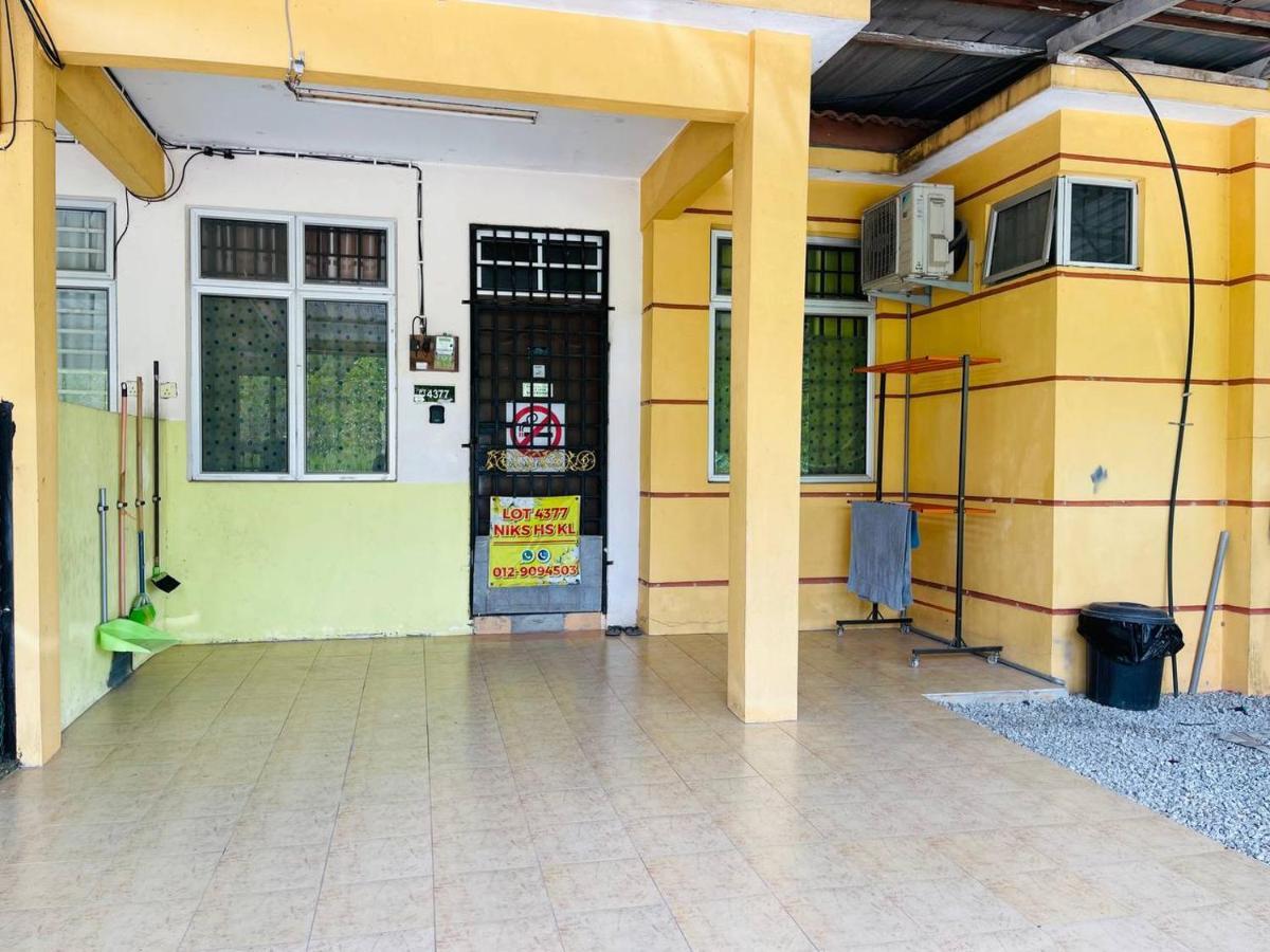 Niks Homestay Kok Lanas Kampong Kok Lanas Kültér fotó